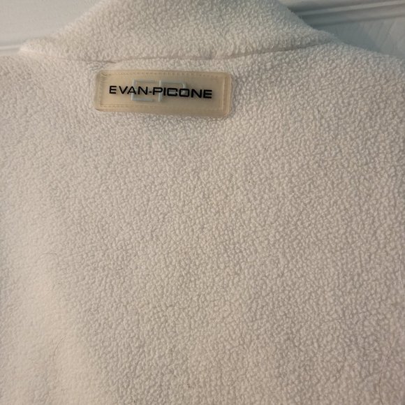 ***SOLD***Fleece Vest - Picture 3 of 3